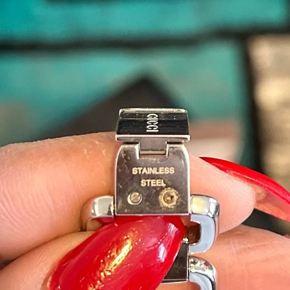 Women’s Gucci Black Dial Silver Chain Watch - Picture 5 of 10